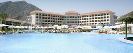 Отели в ОАЭ Отель Fujairah Rotana Resort & Spa